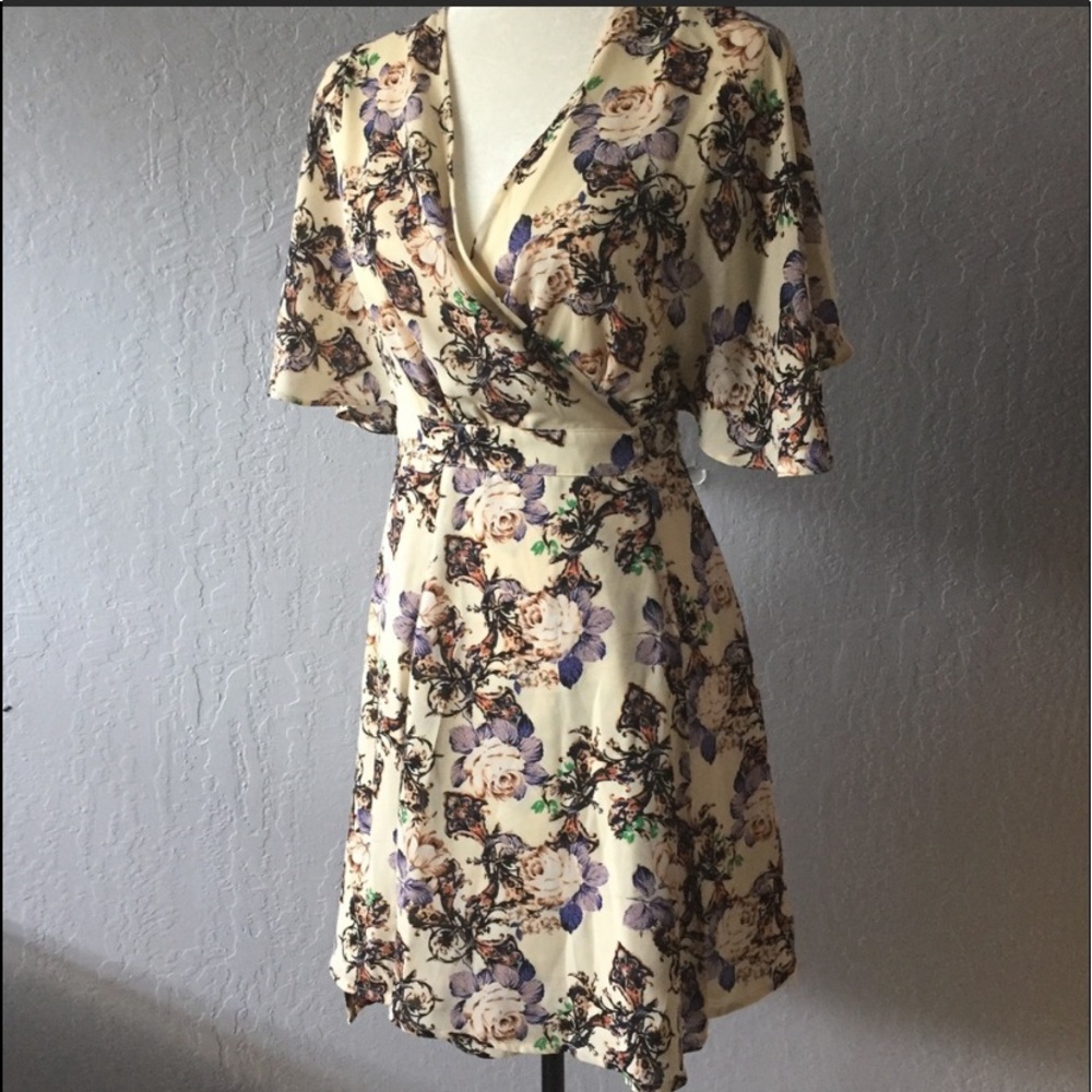 Esley floral wrap dress